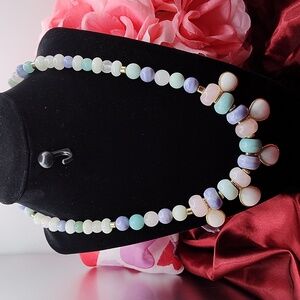 Vintage Talbots Stone/Glass Bead Gold Tone Paddle Charms Toggle Closure Necklace